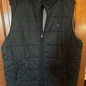 Ariat Men's Reversible Black and Grey Quilted Vest
